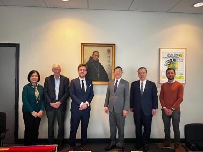 Ambassador Lee visited KADOC-KU Leuven and Sint Andriesabdij Zevenkerken