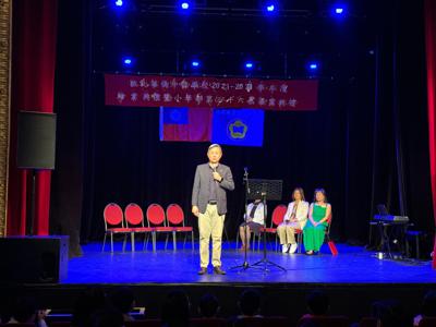 Ambassador Roy Chun Lee was invited to attend the graduation ceremony of "École Sun Yat-sen de Belgique"