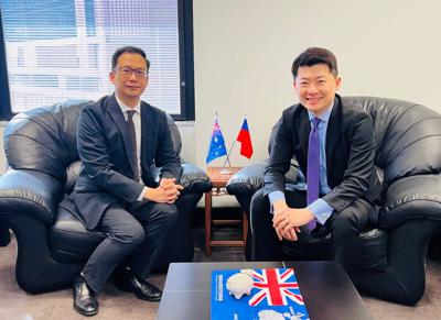 Director General David Cheng-Wei Wu Met with Mr. Tim Ko, the CEO of SHARP Corporation of Australia Pty. Ltd.