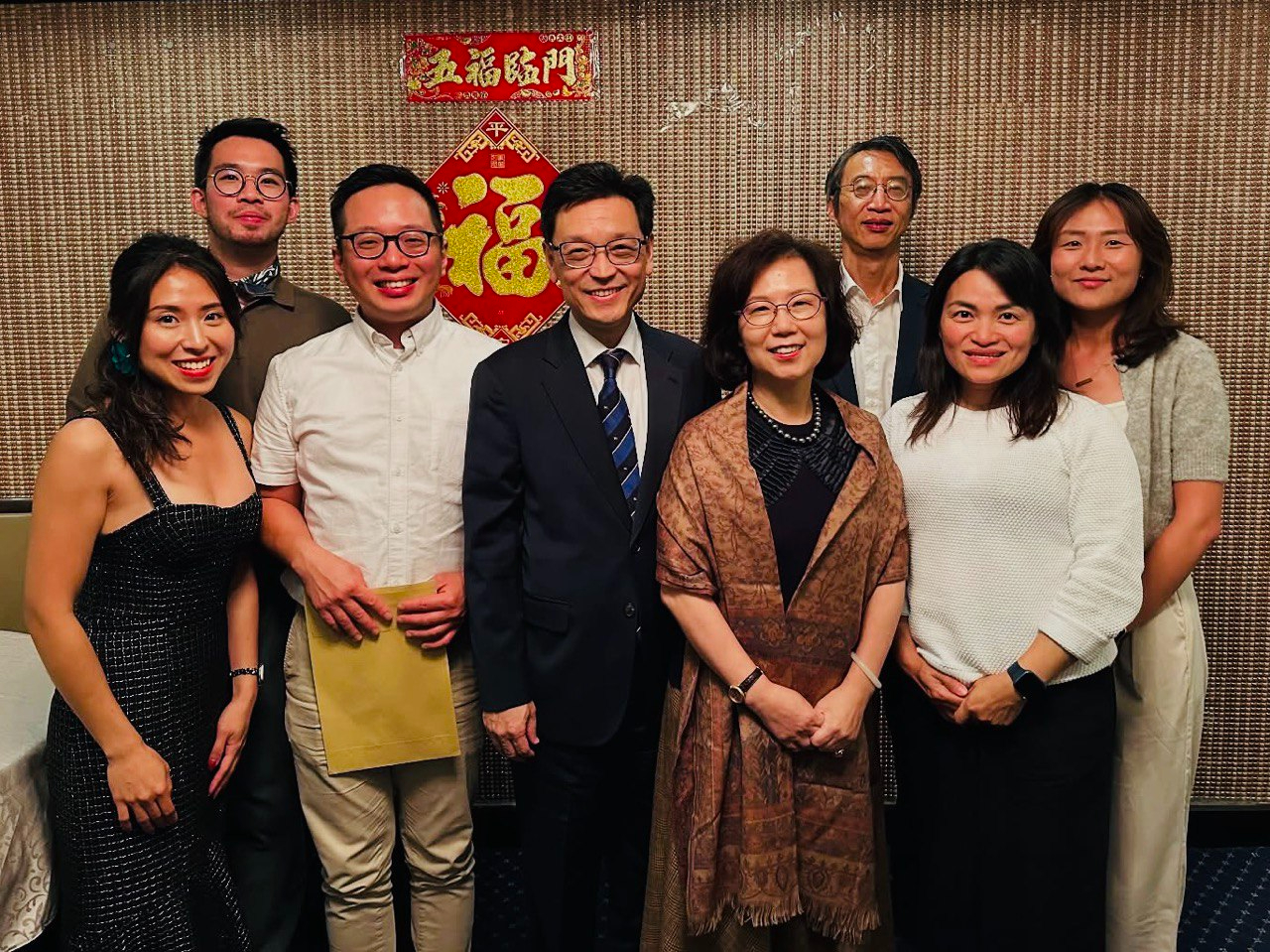Ambassador Tang and his spouse had the pleasure of meeting with members of the Taiwan Ireland Association and the Taiwanese Emergency Assistance Association in Ireland. It was a great opportunity to learn more about the lives and experiences of our community here.

We look forward to engaging further with Taiwanese friends and helping our Irish partners gain a deeper understanding of Taiwan.