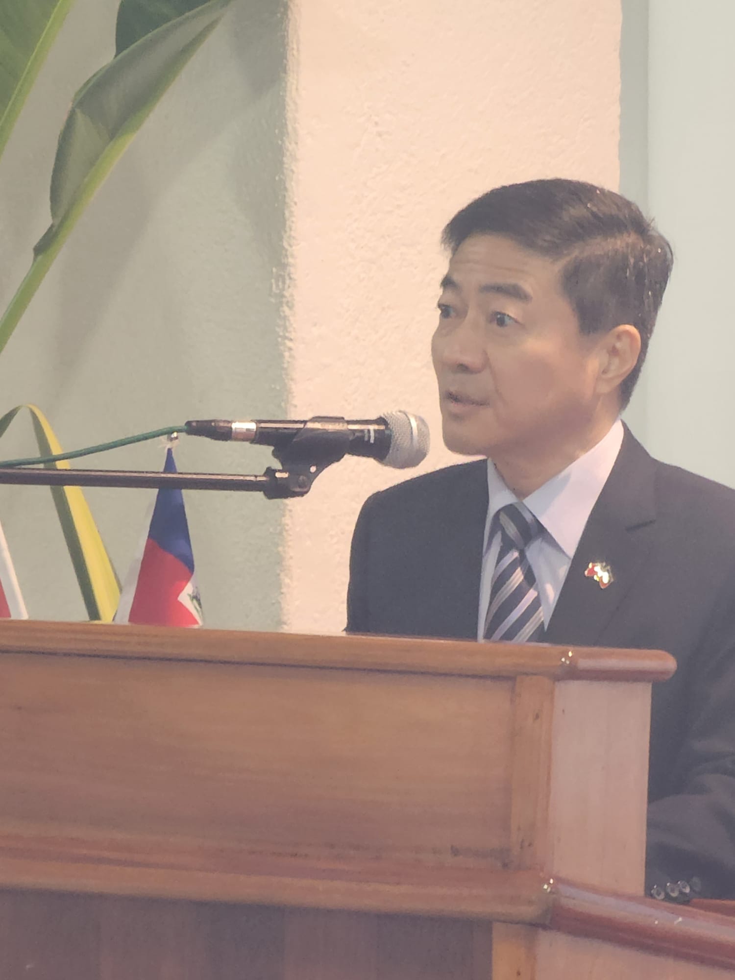 胡大使致詞時勉勵受獎生在台努力學習，學成回國貢獻一己之力