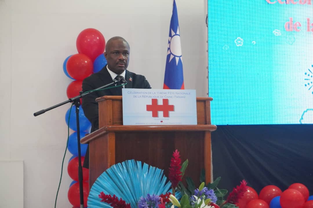 外長蔣伯狄(Jean-Victor Harvel Jean-Baptiste)致詞