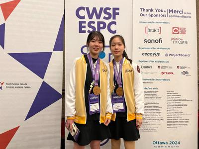 台南女中高三生宋佩容和李佳怡獲加拿大科學展覽會競賽銅牌