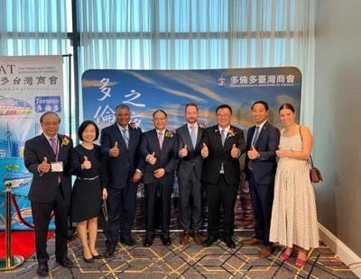 Ambassador Harry Tseng attended the 29th annual banquet of the Toronto Taiwan Chamber of Commerce