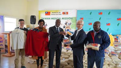 Taiwan Embassy visits the Malindza Refugee Centre
