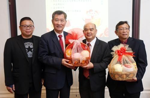 Timbalan Wakil Michael S.Y.Yiin (kanan ketiga) menghadiri 2020 Activiti Tahun Baru Cina yang diadakan oleh Persatuan Bekas Mahasiswa-mahasiswa Universiti Cheng Chi Taiwan, Malaysia.

