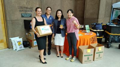 TECO joins Hawaii State Government making donation of Taiwanese food to Hawaii Foodbank to help local communities.