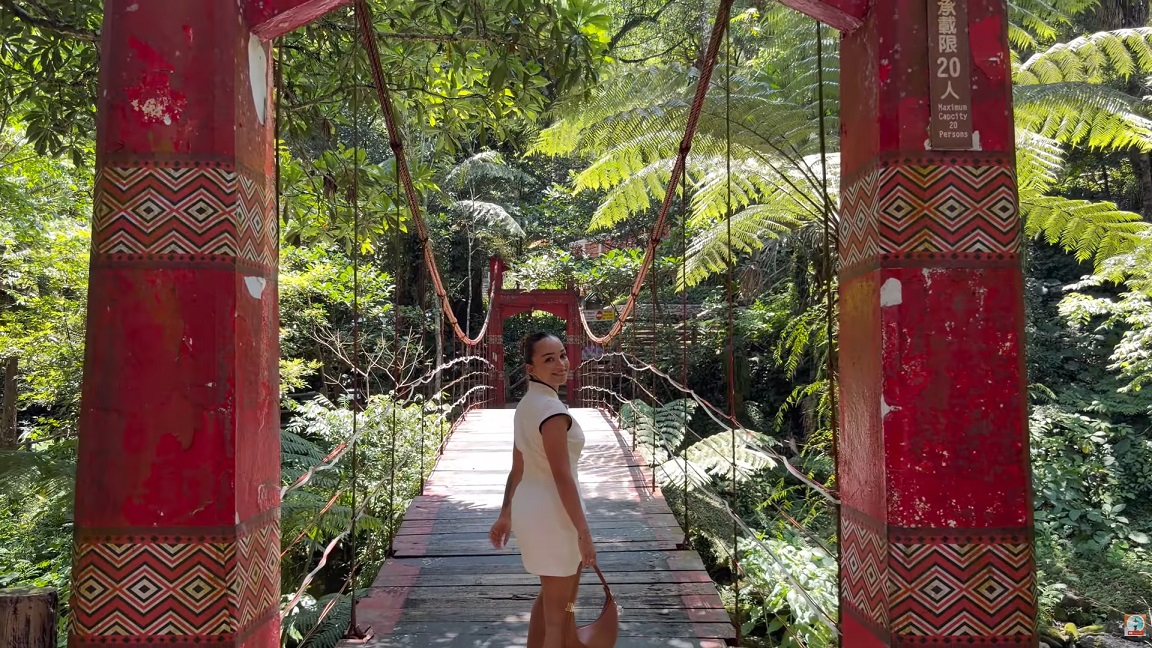 4.Lyly et Jay探索烏來雲仙樂園