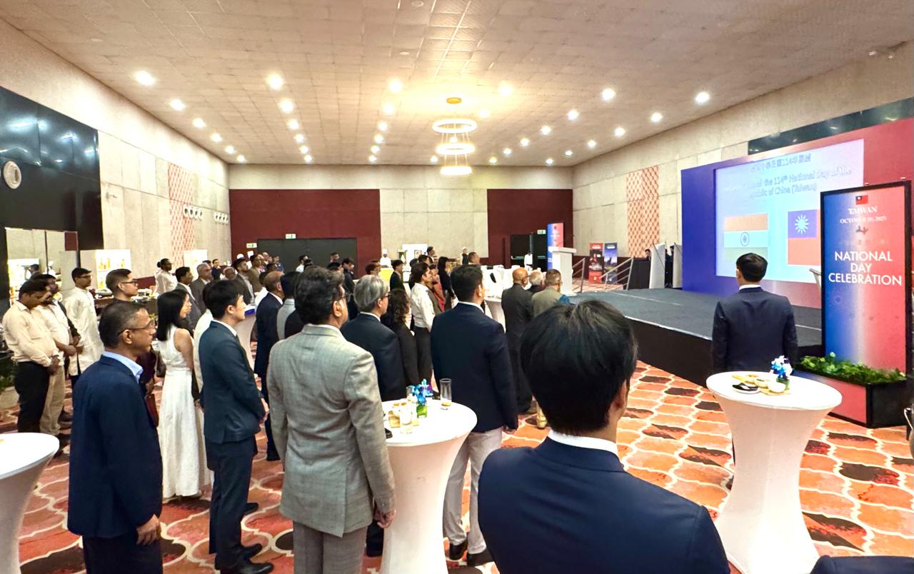 本處於本（10）月6日晚間在孟買BKC區Sofitel旅館舉辦慶祝中華民國114年國慶酒會，獲來自西印度地區各界及僑胞共百餘人參與，現場播放國慶影片及國慶主視覺，與會貴賓在隆重、溫馨的氣氛中交流熱烈。