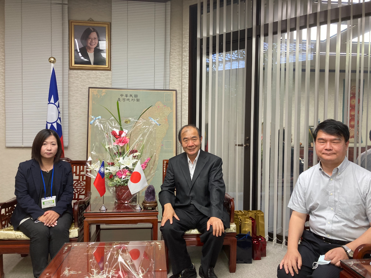 8月24日、山口県国立徳山工業高等専門学校准教授江本晃美様が陳銘俊総領事を表敬訪問 - Fukuoka Branch, Taipei Economic  and Cultural Office in Osaka 台北駐大阪經濟文化辦事處福岡分處