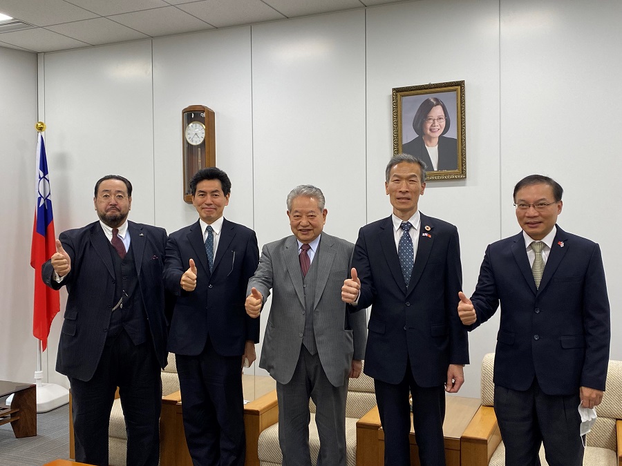 20211223 平岡龍人・学校法人清風明育社清風情報工科学院理事長ら 表敬 