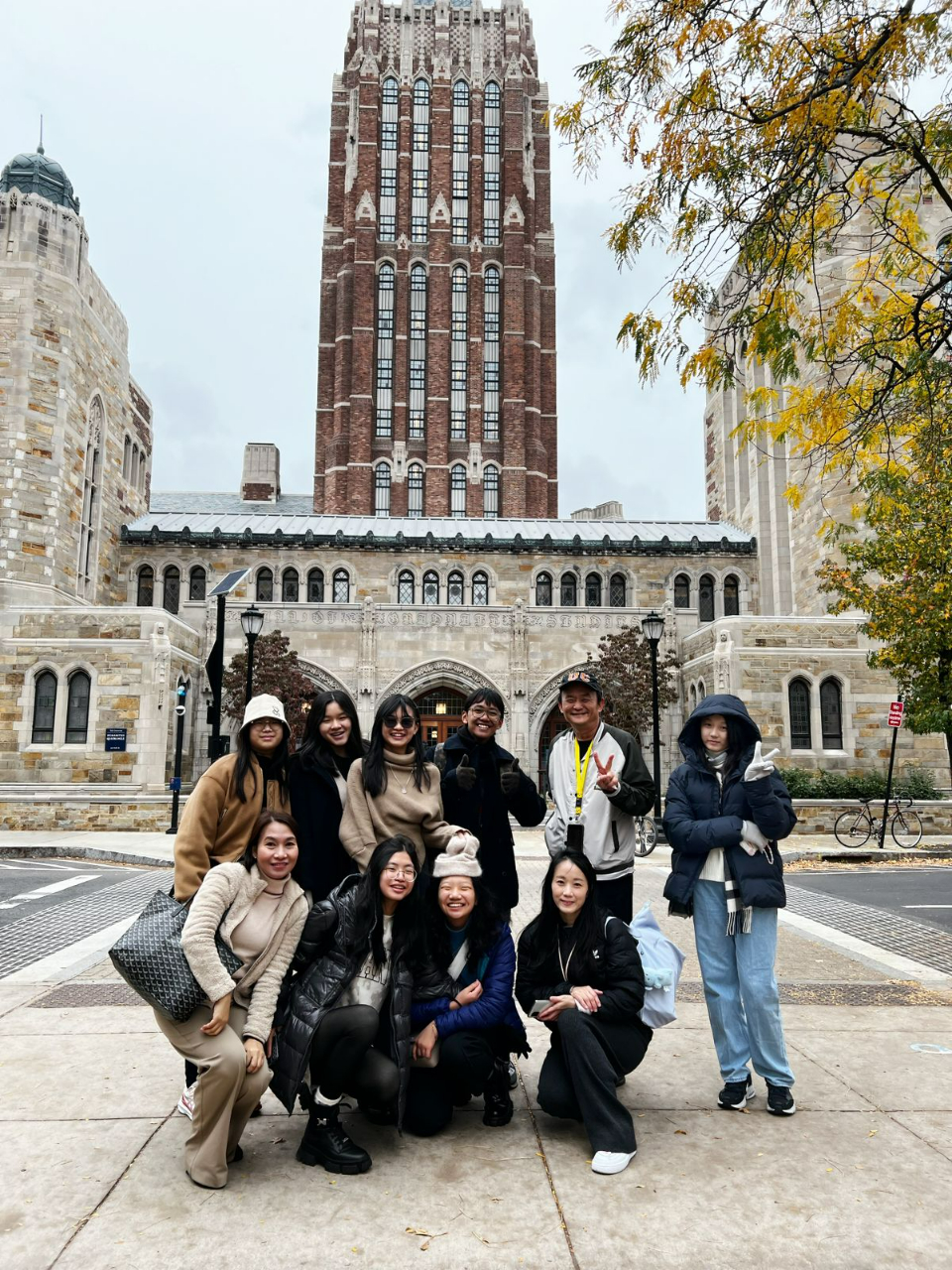 4.美國冠軍賽耶魯校園合影