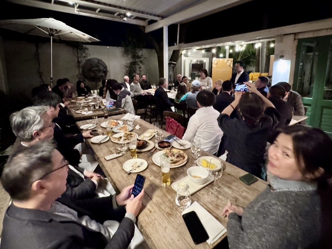 no description