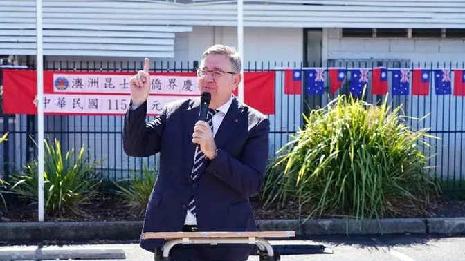 昆士蘭僑界元旦升旗 喜迎中華民國115年